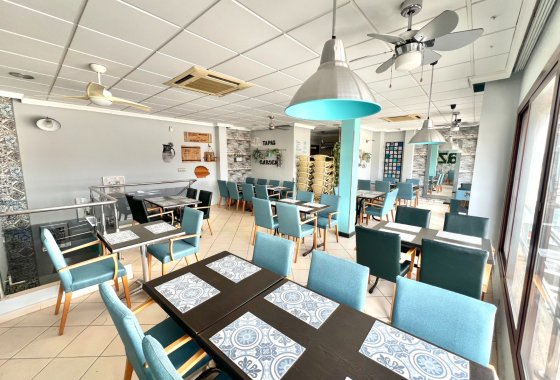 Resale - commercial property - La Marina