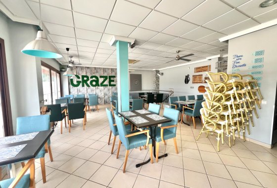 Resale - commercial property - La Marina