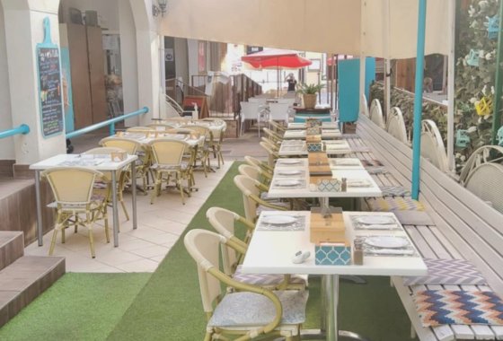 Resale - commercial property - La Marina