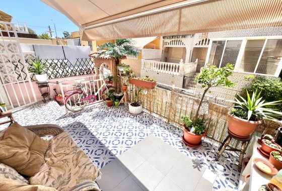 Resale - Terraced house - La Marina