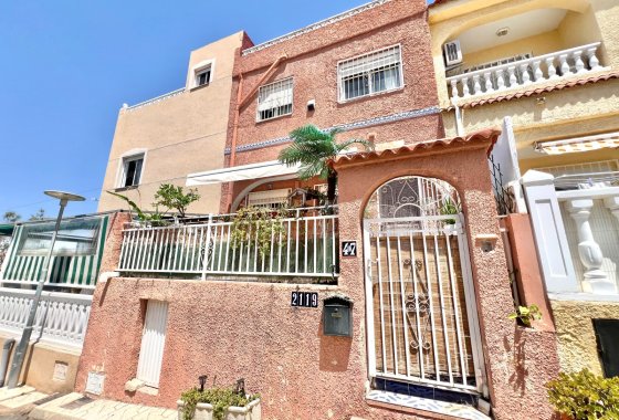 Resale - Terraced house - La Marina