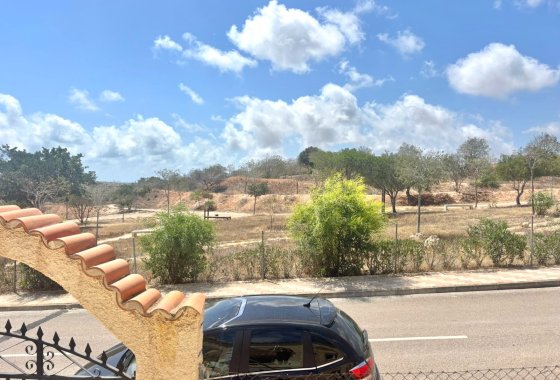 Resale - Detached Villa - La Marina