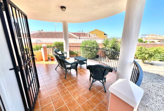 Resale - Detached Villa - La Marina