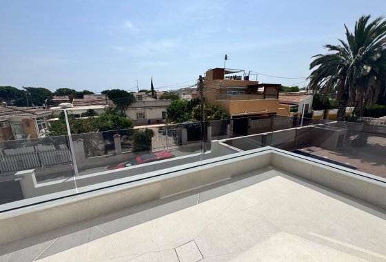 Resale - Detached Villa - La Marina