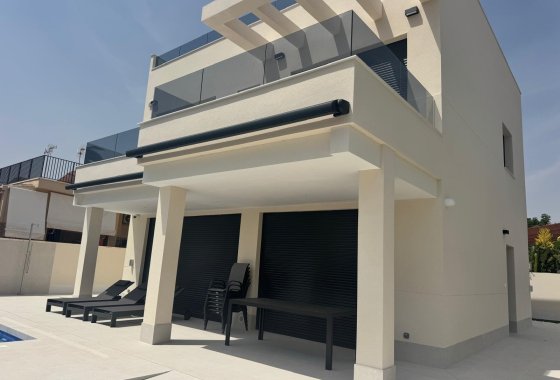 Resale - Detached Villa - La Marina