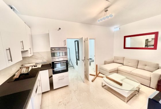 Resale - Detached Villa - La Marina
