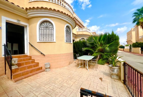 Resale - Detached Villa - La Marina