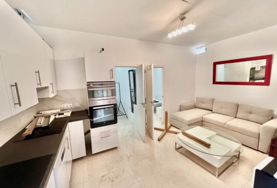 Resale - Detached Villa - La Marina