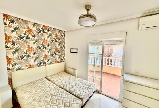 Resale - Detached Villa - La Marina