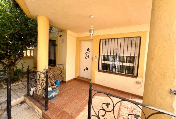 Resale - Detached Villa - La Marina