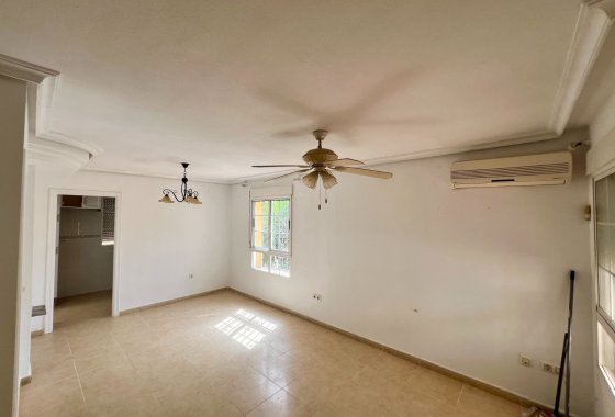 Resale - Detached Villa - La Marina
