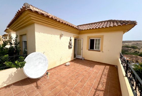 Resale - Detached Villa - La Marina