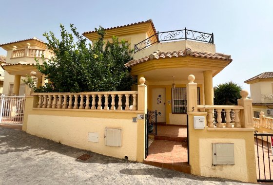 Resale - Detached Villa - La Marina