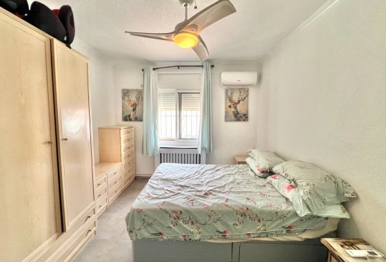 Resale - Detached Villa - La Marina