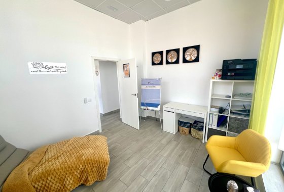 Resale - commercial property - San Fulgencio