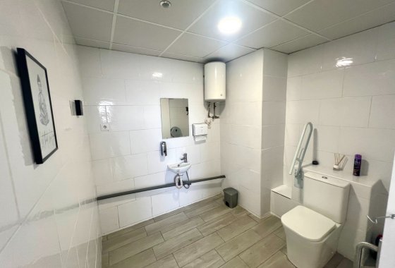 Resale - commercial property - San Fulgencio