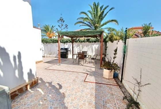 Resale - Detached Villa - La Marina
