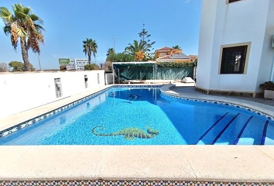 Resale - Detached Villa - La Marina