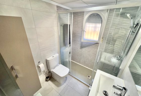 Resale - Detached Villa - La Marina