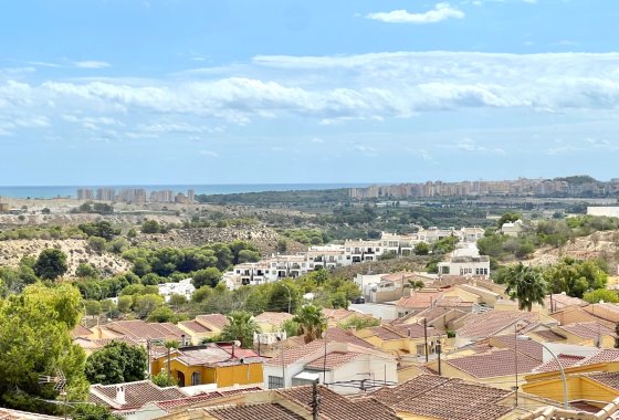 Resale - Detached Villa - La Marina