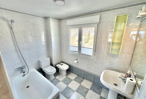 Resale - Semi Detached Villa - Guardamar del Segura - Guardamar Playa