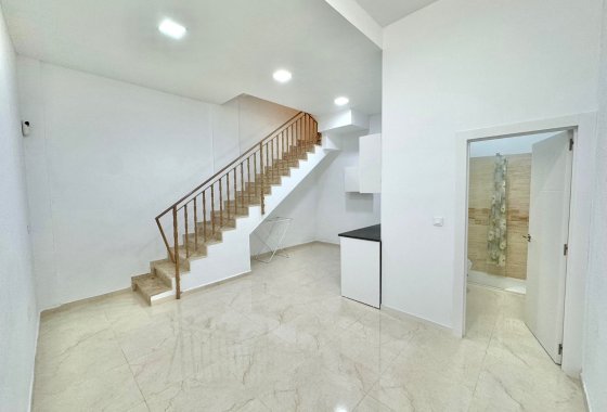 Resale - Semi Detached Villa - Guardamar del Segura - Guardamar Playa