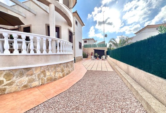 Resale - Detached Villa - La Marina