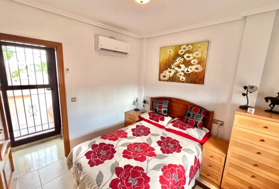 Resale - Detached Villa - La Marina