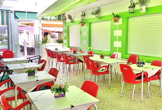 Resale - commercial property - La Marina