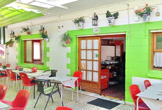 Resale - commercial property - La Marina