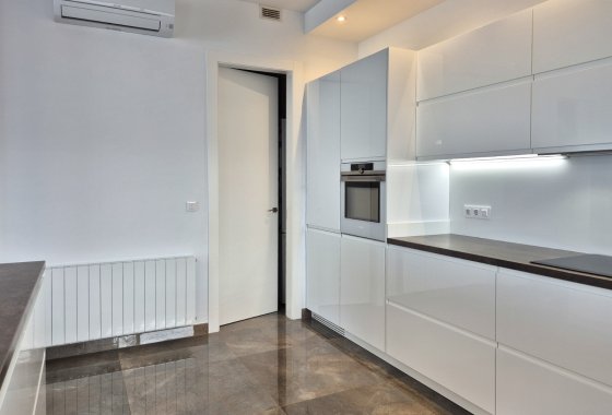 Resale - Detached Villa - La Escuera - La Marina