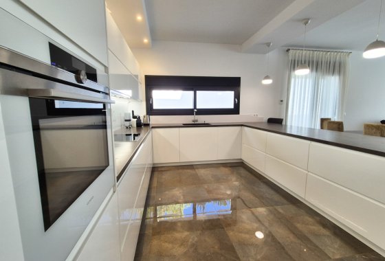 Resale - Detached Villa - La Escuera - La Marina