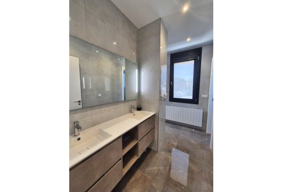 Resale - Detached Villa - La Escuera - La Marina