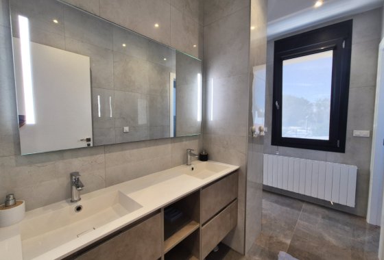 Resale - Detached Villa - La Escuera - La Marina