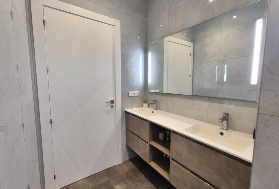 Resale - Detached Villa - La Escuera - La Marina