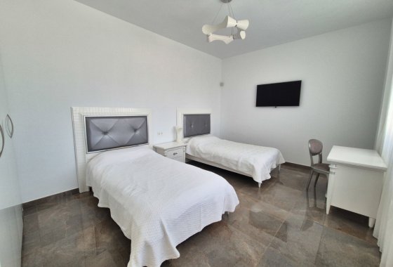 Resale - Detached Villa - La Escuera - La Marina