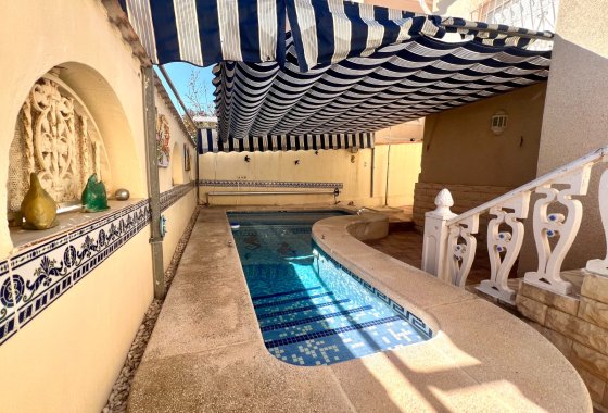 Resale - Detached Villa - La Marina