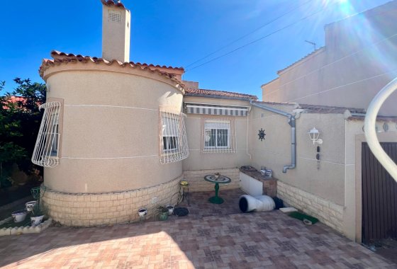 Resale - Detached Villa - La Marina