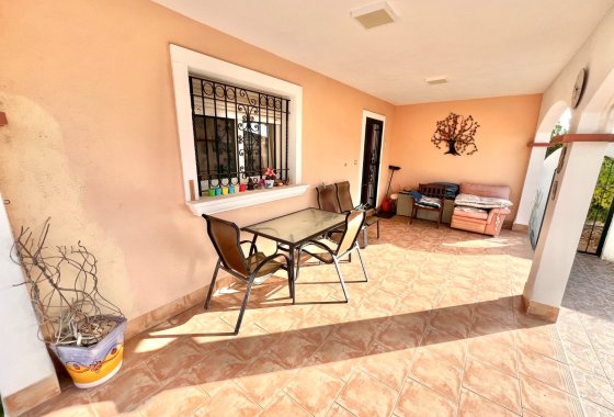 Resale - Detached Villa - La Marina