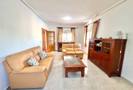 Resale - Detached Villa - La Marina