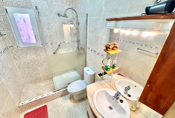 Resale - Detached Villa - La Marina