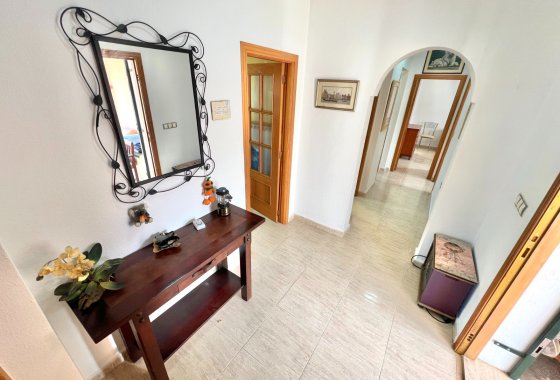 Resale - Detached Villa - La Marina