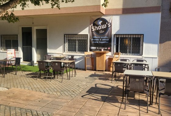 Resale - commercial property - La Marina