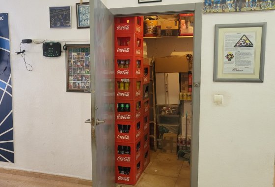 Resale - commercial property - La Marina