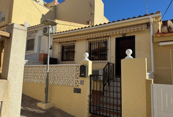 Resale - Terraced house - La Marina