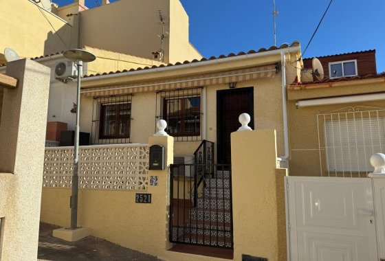 Resale - Terraced house - La Marina