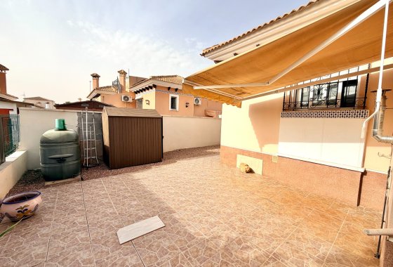 Reventa - Villa independiente - La Marina