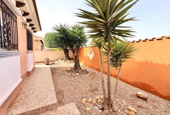 Reventa - Villa independiente - La Marina