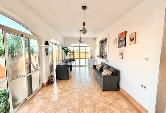 Reventa - Villa independiente - La Marina