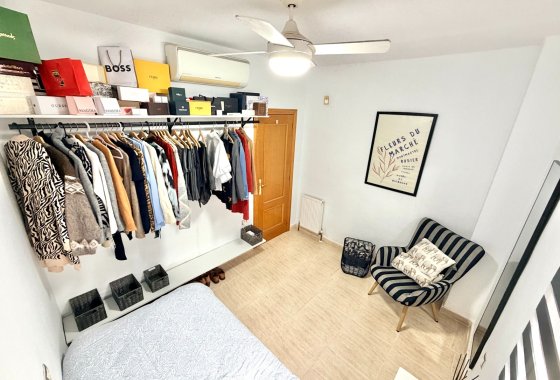 Reventa - Villa independiente - La Marina